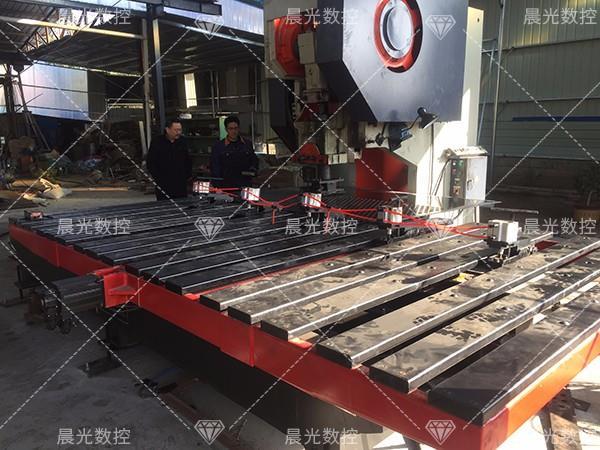 沖床送料機(jī) 沖床送料機(jī)