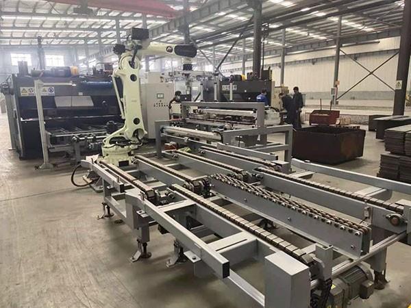 在使用數(shù)控送料機(jī)時(shí)應(yīng)該注意哪些問題？